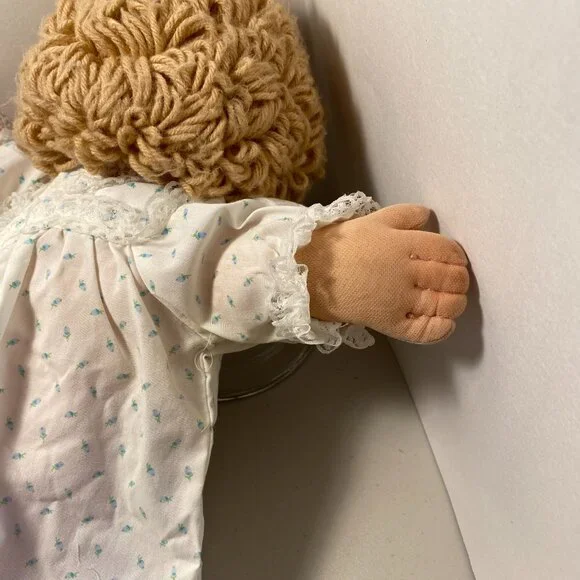 1983 Cabbage Patch Kids Doll Green Eyes Short Curly Blonde Hair CPK Outfit+Shoes - Picture 3 of 15